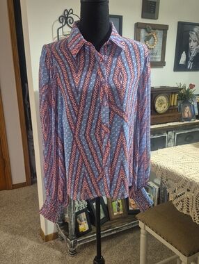 heyday Geometric Print Button-Down Shirt in Blue and Red